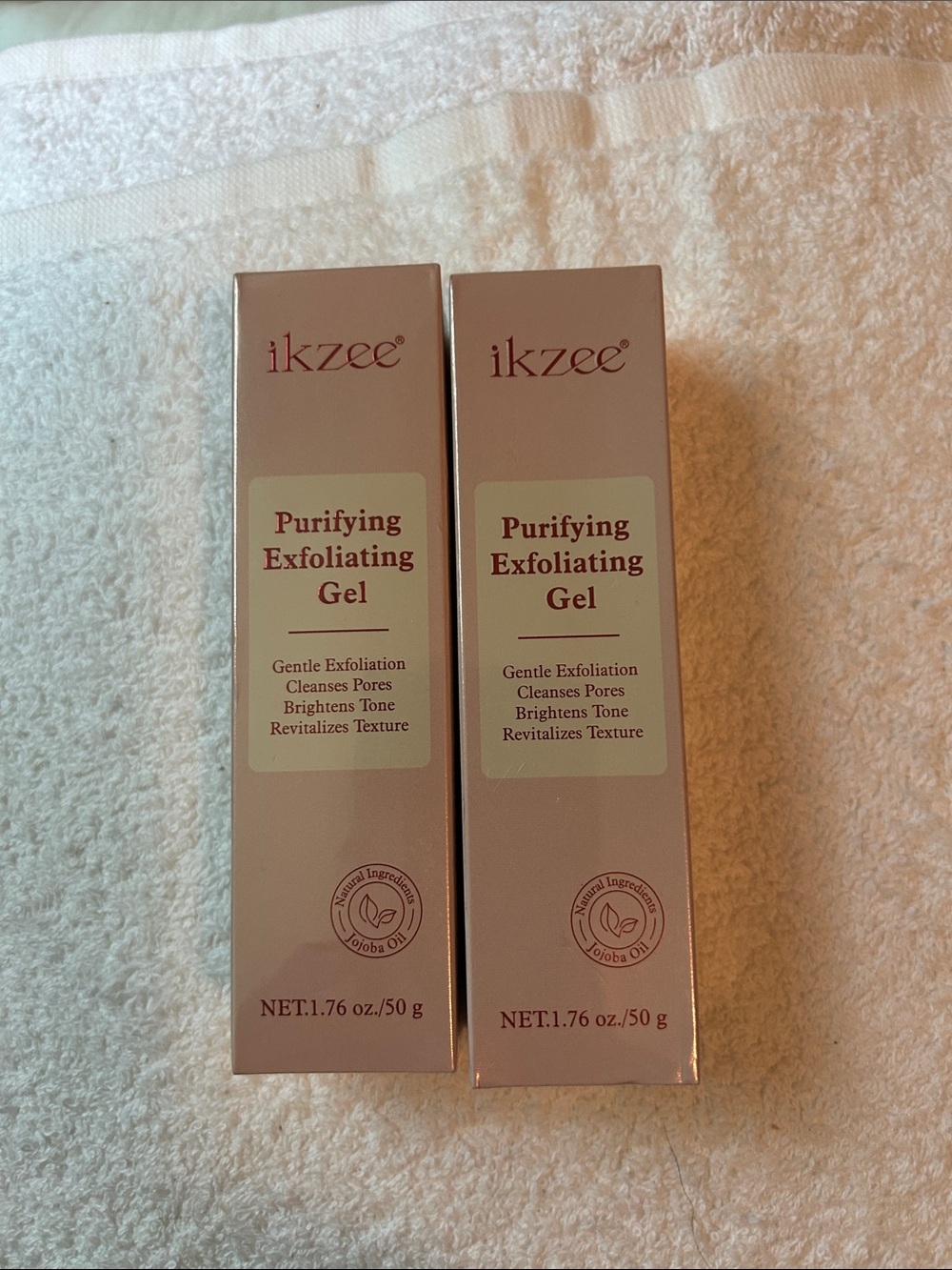 Purifying Exfoliating Gel – Pink/Blush
